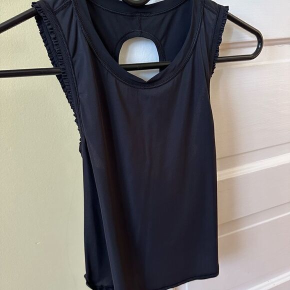 Lululemon RARE open back tank - Picture 1 of 3